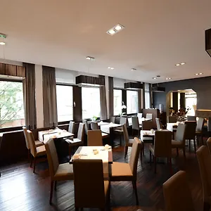 Concorde 4*, München Deutschland